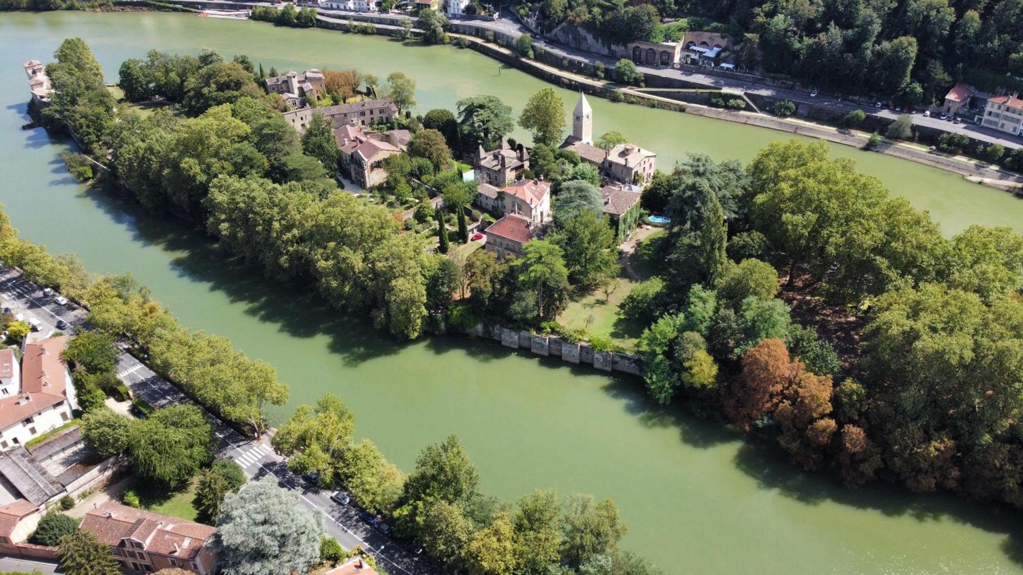 Maison D'Hotes Cote Saone Лион Екстериор снимка